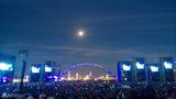 组图：美国EDC电子音乐节：四十万人彻夜狂欢
