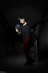 组图：刘忻写真帅气尽显 魅惑眼神独具杀伤力