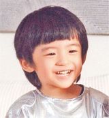 组图：Lucas5岁生日 盘点可爱成长史