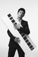 组图：郭晓冬领衔话剧《钢的琴》上海首演