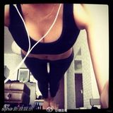 组图：汪峰旧爱葛荟婕送祝福 性感个性写真曝光