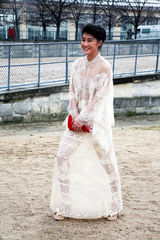 组图：陈燃透视装成焦点 复古时尚显东方魅力