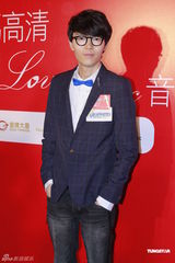 组图：阿Sa(蔡卓妍)助阵音乐会望与男友白头到老