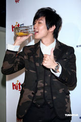 高清：林俊杰失声痊愈后复出 澄清与女助手绯闻