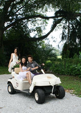 高清图：马来西亚艺人童冰玉百万“嫁”星梦娱乐