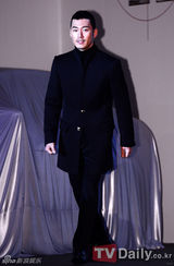 组图：主演张赫李多海亮相新剧《IRIS 2》Showcase