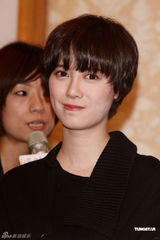 高清图：《绝对达令》开机 吴尊具惠善相视害羞