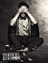 组图：吴秀波复古装束亦正亦邪出卖柔软内心