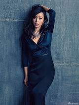 组图：张静初宝蓝色大片彰显冬日知性优雅