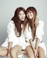 高清组图：韩团SISTAR纯白写真纯净迷人