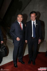 组图：钟景辉热爱演艺不退休 古明华获万元金牌