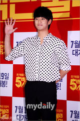 组图：裴勇俊金秀贤等捧场朴振英新片