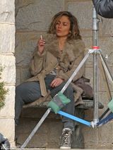 组图：詹妮弗-洛佩兹拍片投入 健康形象置脑后