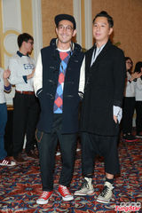 组图：苗侨伟支持子女拍拖 李康生称对手太强