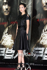 幻灯图：《无法者》首映 影片主演甘宇成等出席