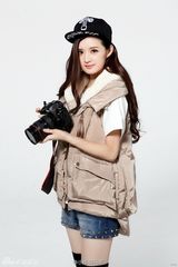 组图：女子酷似杨幂  网友直呼傻傻分不清