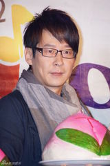 组图：五月天庆电台15周年 Hebe大方送黄金麦