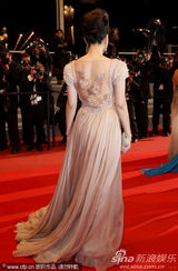 幻灯图集：《日照重庆》戛纳首映 王小帅获最高礼遇