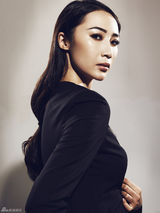 组图：赵子惠帅酷写真黑白配风格飒爽干练