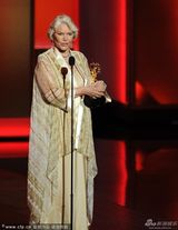 组图：艾伦-鲍斯汀获艾美奖迷你剧最佳女配角