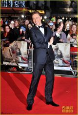 组图：《雷神2》伦敦首映 锤哥洛基兄弟频卖萌