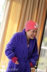 幻灯图集：恬妞新剧携手阿娇 与其大玩亲亲表亲密