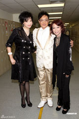 组图：关菊英林欣彤罗敏庄等录制《金曲擂台》 