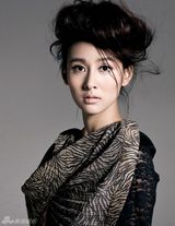 高清图：贾青精致写真曝光 演绎动人凌乱唯美