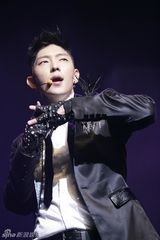 高清组图：李准基退伍纪念粉丝见面会 露幸福表情