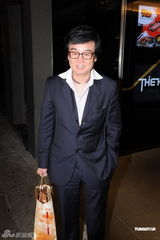 组图：曾志伟庆五十八岁生日 成龙等众好友出席