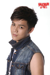 组图：快男成都十强出炉 民族风格选手涌现