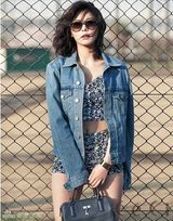 组图：4minute泫雅日本街头拍写真可爱不失性感