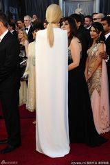 高清组图：奥斯卡红毯格温妮丝-帕特洛白色礼服