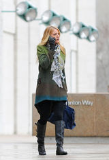 高清组图：布莱克-莱弗利亮相《绯闻女孩》片场