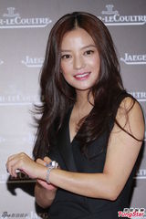 组图：赵薇裙装亮相秀身材 证实菲鹏关系很好