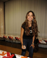 组图：众星齐聚慈善活动呼吁抵抗癌症