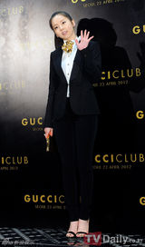 组图：韩星金慧秀李栋旭朴诗妍等亮相名品派对