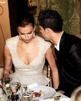 高清图：C罗携女友亮相亲密互动 伊莉娜秀美背