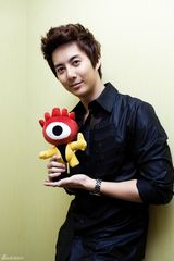 组图：对话金亨俊 SS501永不分开和张根硕最要好