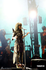 高清：张惠妹北京开唱摇滚范　和观众High足三小时