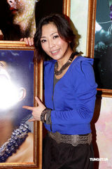 组图：刘心悠何超莲出席画展 林晓培介绍专辑进度