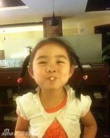 组图：41岁汪峰6岁漂亮女儿近照曝光