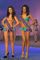 组图：世模小姐比基尼总决赛 长腿纤腰黄金比例