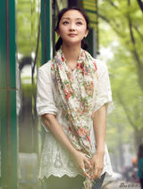 组图：“飒姐”张瑶街头写真小清新