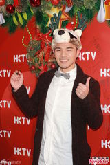 组图：王维基港视再投三千万 陈锦鸿签约4年