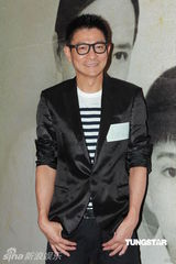 组图：《桃姐》举行庆功宴 众主创到场庆祝