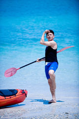 高清图：吴奇隆澳洲行 上天入地体验奇幻之旅