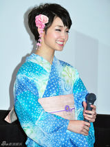 组图：刚力彩芽穿浴衣出席活动自嘲没有女人味