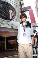 高清图：罗志祥再扩潮店 罗妈代管成“间谍” 