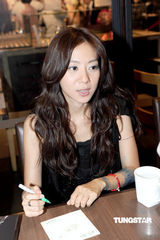 高清组图：陈绮贞个唱香港落幕 音乐精灵气质逼人